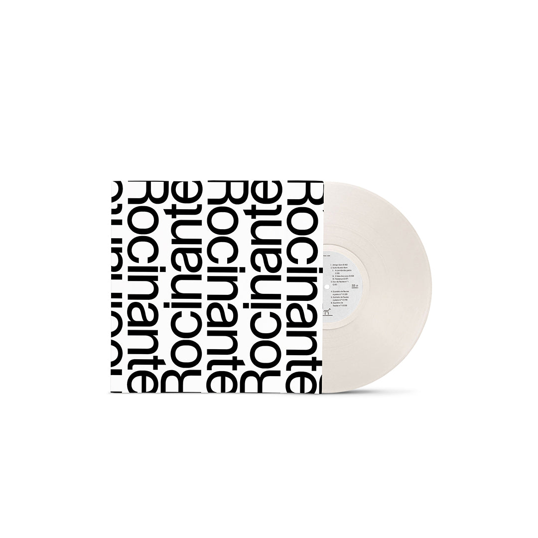 Disco de vinil parcialmente para fora do envelope interno do álbum Obra Viva de Hermeto Pascoal Volume 1: Flautas de Hermeto Pascoal.