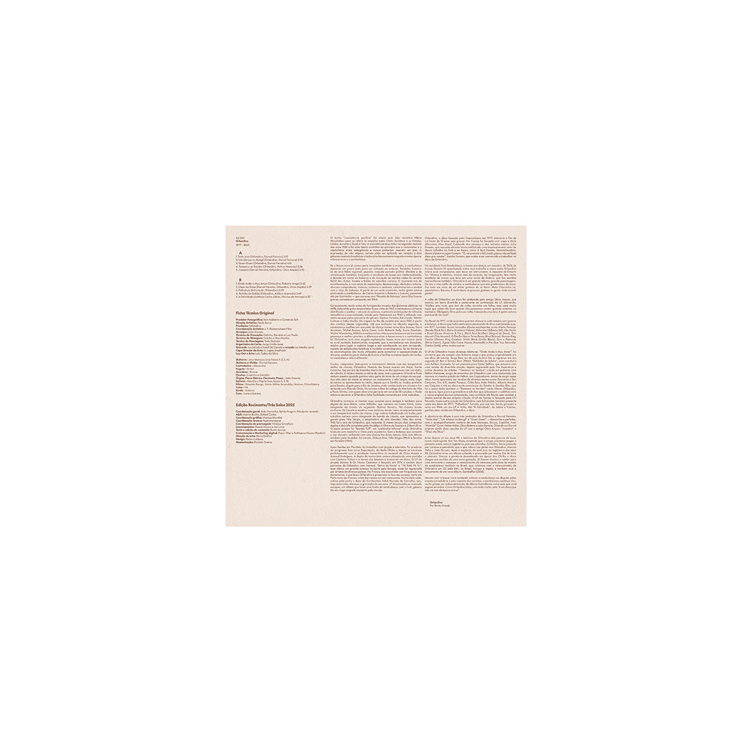 Encarte interno do álbum Orlandivo com textos, ficha técnica, créditos e informações editoriais sobre fundo bege.